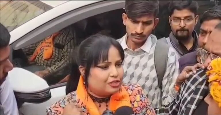Chaos Over "Raghupati Raghav..." At Vajpayee Memorial, Singer Says Sorry