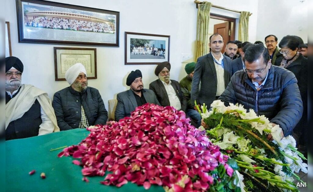 "Irreparable Loss For Country": Kejriwal Pays Last Respect To Manmohan Singh