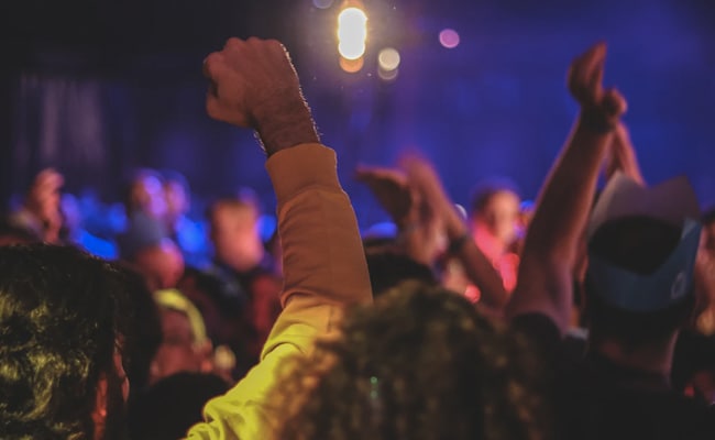 Pune Pub Sends Condoms With New Year Party Invite, Congress Files Complaint