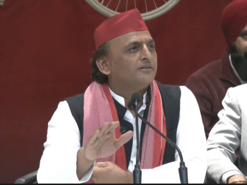 अखिलेश बोले- यूपी सीएम आवास में शिवलिंग, खुदाई हो:भाजपा नेता सुब्रत पाठक का पलटवार- वहां मजार थी, हमारी सरकार आई तो खुदाई हुई