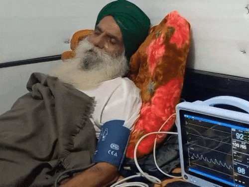 अनशन कर रहे डल्लेवाल कल सुप्रीम कोर्ट से ऑनलाइन जुड़ेंगे:कोर्ट ने कहा- उनकी जिंदगी हमारी प्राथमिकता, मेडिकल सहायता पर कल रिपोर्ट दे पंजाब सरकार