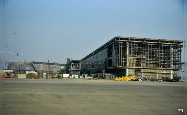 Commercial Flights To Begin At Navi Mumbai International Airport In May 2025