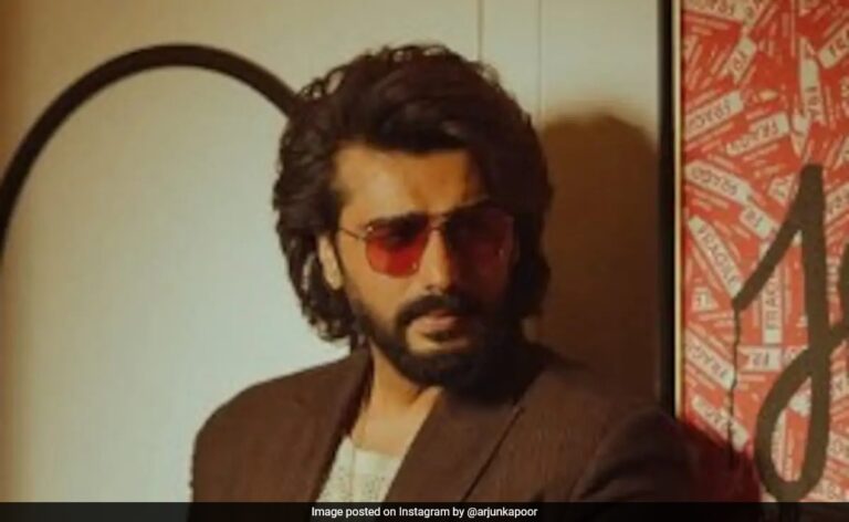 Actor Arjun Kapoor Falls Victim To Online Scam, Warns Fans