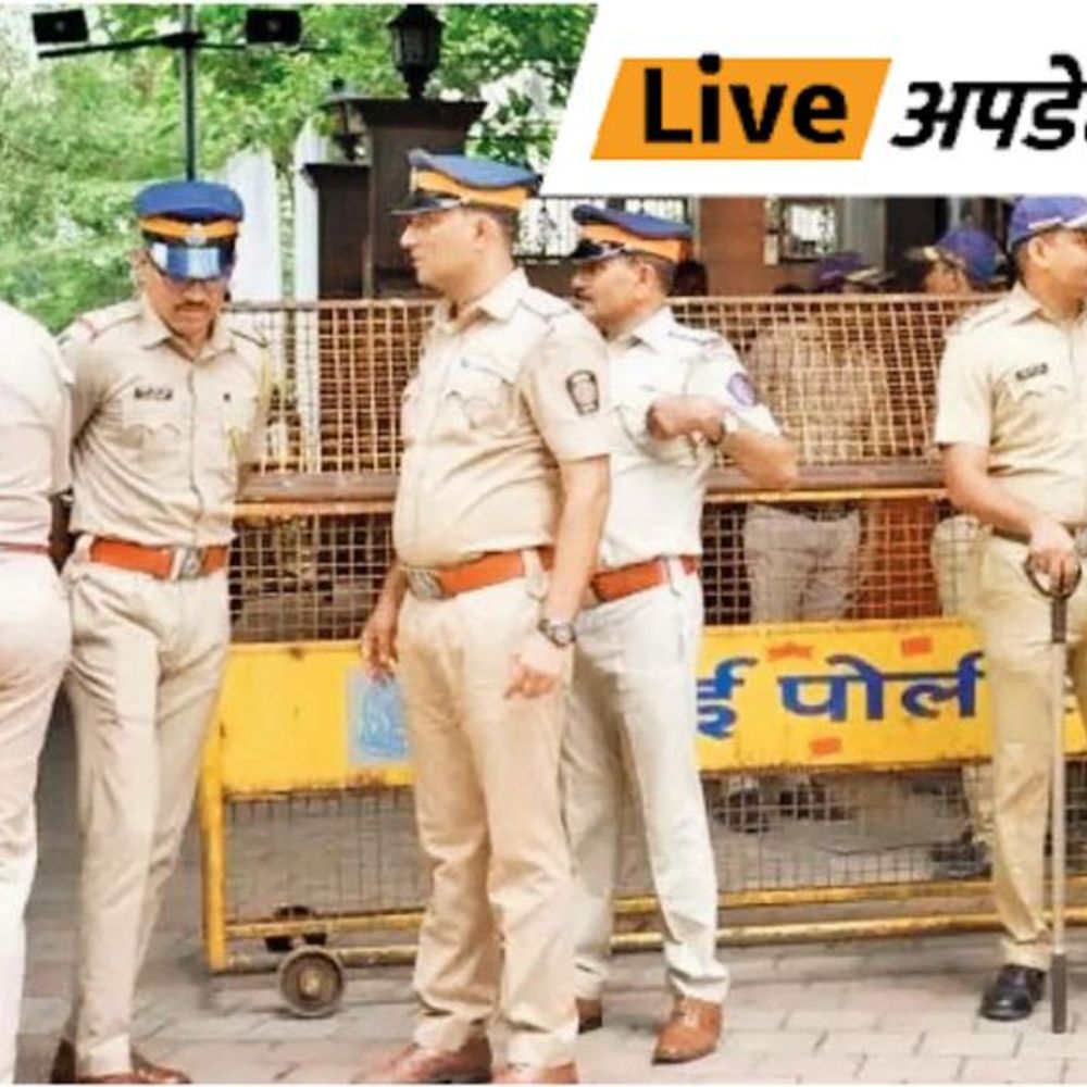 भास्कर अपडेट्स:महाराष्ट्र में आत्महत्या की कोशिश कर रहे बुजुर्ग दंपति को पुलिस ने बचाया, बीमारी से परेशान थे