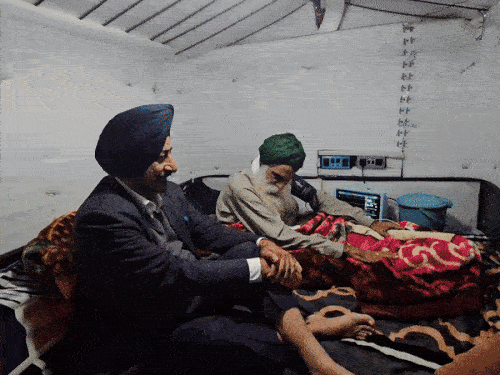किसान नेता डल्लेवाल 35 दिन से अनशन पर,अस्पताल नहीं गए:सुप्रीम कोर्ट के आदेश पर अफसर मनाने गए थे, विरोध के कारण लौटे