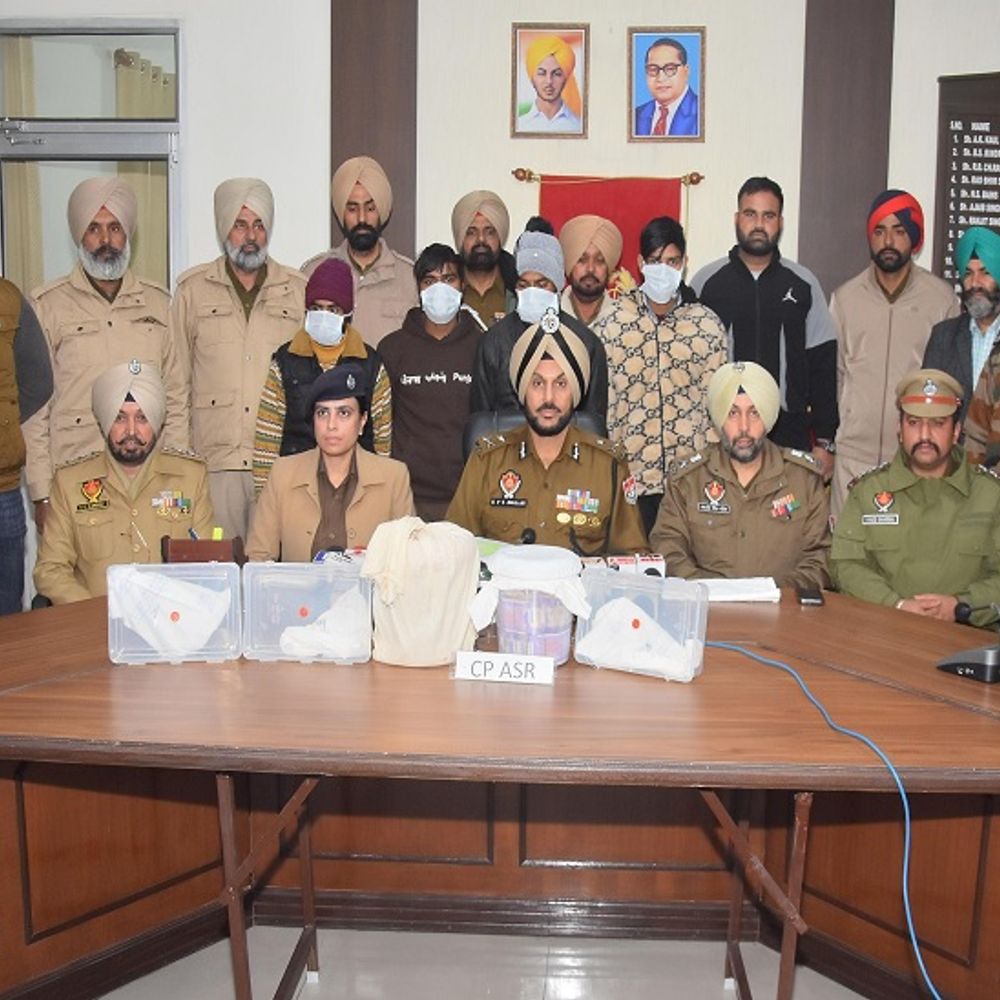 अमृतसर में 14 करोड़ की हेरोइन जब्त:इंटरनेशनल गिरोह के 12 तस्कर गिरफ्तार; ड्रग मनी-3 पिस्टल बरामद, पाकिस्तान से जुड़ा नेटवर्क
