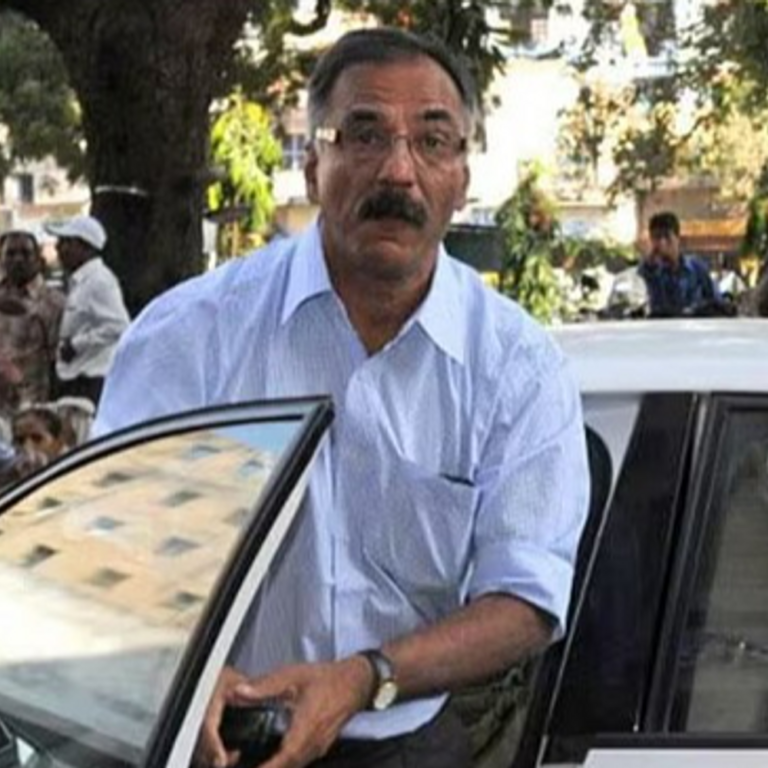 कच्छ के पूर्व कलेक्टर को 5 साल कैद:वित्तीय लेनदेन में गबन के मामले में सुनाई गई साज, 50 हजार जुर्माना भी