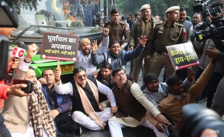 Protest Outside Arvind Kejriwal's House: AAP, BJP Spar Over Purvanchali Voters