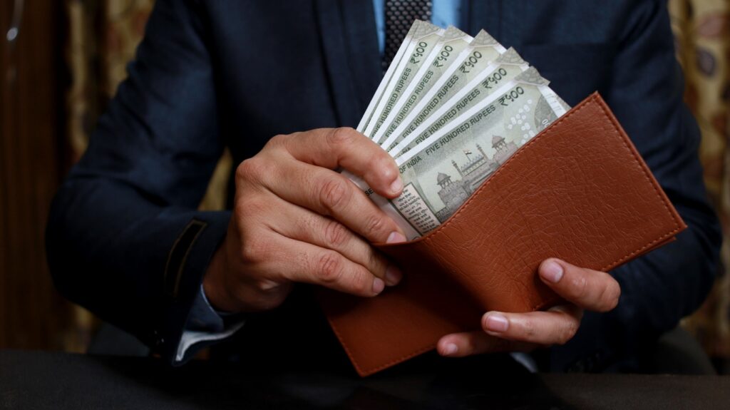 Rupee Ends 1 Paisa Down At 86.62 Against US Dollar