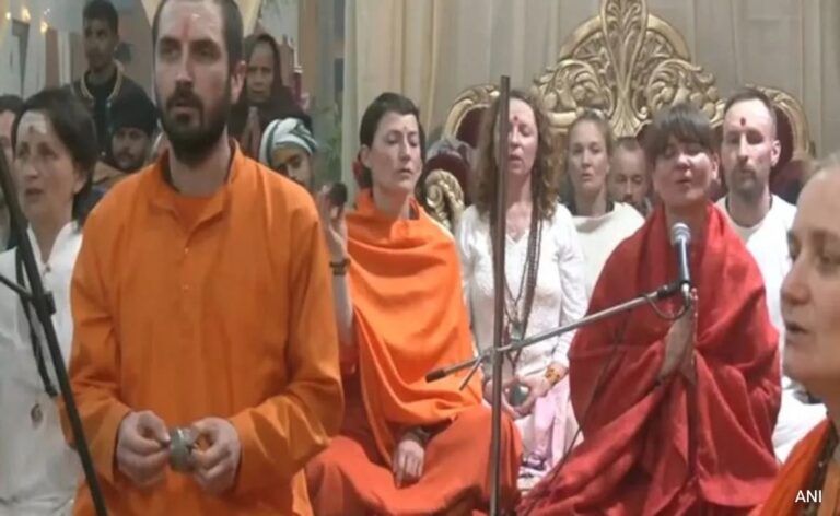 Seers From Russia, Ukraine Perform "Kirtan" At Maha Kumbh