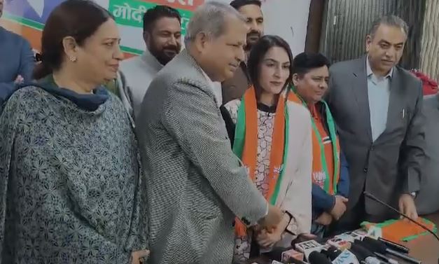 Congress Councillor Crosses Over To BJP Ahead Of Chandigarh Mayoral Poll