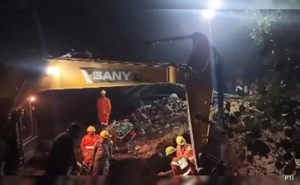 3 Labourers Die After Being Trapped Under Debris In Well Collapse In MP