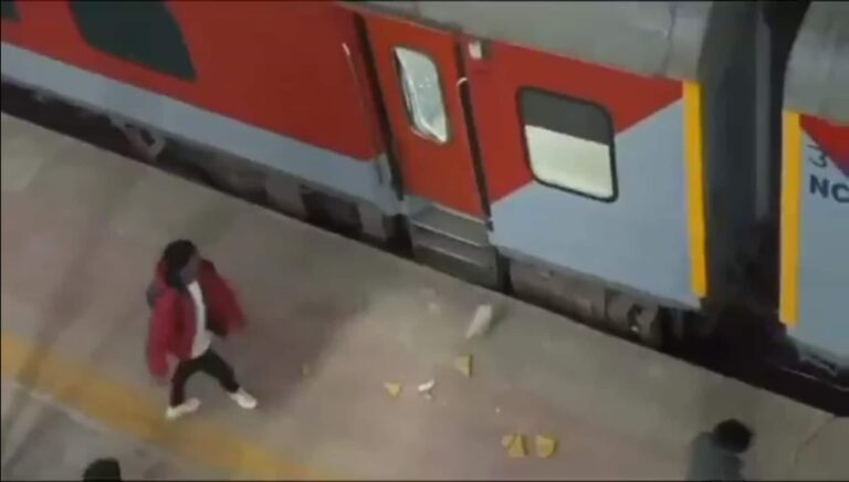 Passengers Throw Stones At Mahakumbh Special Train On Finding Doors Locked