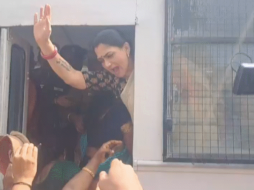 अन्ना यूनिवर्सिटी रेप केस- भाजपा ने न्याय यात्रा निकाली:पुलिस ने महिला नेताओं को हिरासत में लिया, अन्नामलाई बोले- राज्य में रेपिस्ट खुलेआम घूम रहे