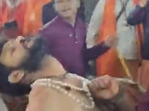 महाकुंभ के रंग, VIDEO:साढ़े 5 करोड़ श्रद्धालु लगा चुके आस्था की डुबकी; पेशवाई, अखाड़ों का स्नान, बाबाओं का अनोखा अंदाज देखिए