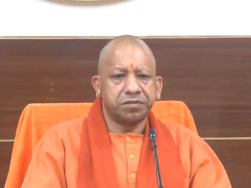 योगी बोले- महाकुंभ में मुसलमान आएं, लेकिन शर्त है...:किसी ने गड़बड़ी की तो डेंटिंग-पेंटिंग करेंगे; इतिहास उठाकर देखिए 'बंटे तो कटे थे'