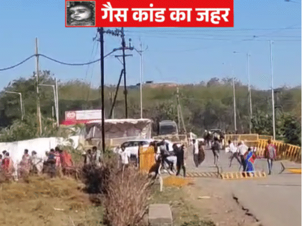 पीथमपुर में रामकी फैक्ट्री पर पथराव, गाड़ियों के कांच फोड़े:मुख्य सचिव बोले- कोर्ट से समय मांगेंगे; एनजीटी में भी लगी याचिका