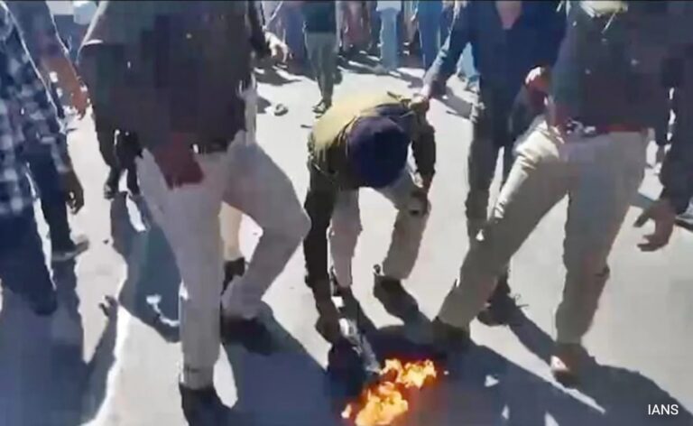 2 Men Set Themselves On Fire To Protest Disposal Of Union Carbide Waste