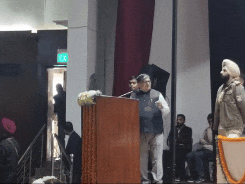 पंजाब में नशे के पीछे पाकिस्तान का हाथ:राज्यपाल बोले - युवाओं को कमजोर किया जा रहा है, बगावत की हो रही कोशिश