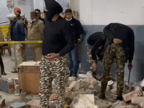 लुधियाना कोर्ट ब्लास्ट केस में 4 की संपत्ति जब्त:NIA की कार्रवाई, पाकिस्तान में बैठे लखबीर के इशारे पर धमाका, 5 घायल हुए थे