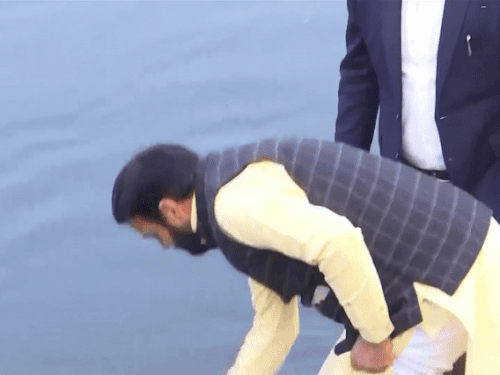 अरविंद केजरीवाल को सोनीपत कोर्ट का नोटिस:17 फरवरी को सुनवाई, यमुना के पानी को जहरीला कहा था, हरियाणा CM ने वही पानी पिया