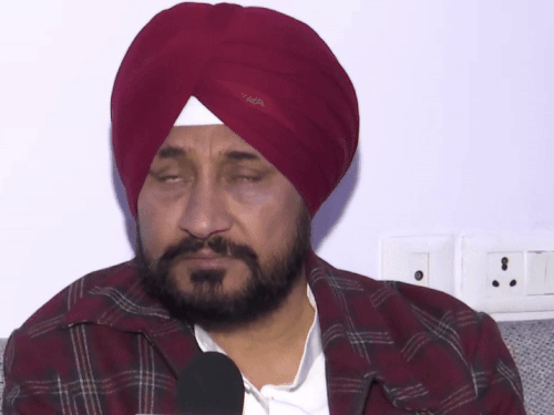 पूर्व CM चन्नी का आरोप-पुलिस के सामने तोड़ी अंबेडकर प्रतिमा:पंजाब में माहौल खराब कर रही है AAP, राजनीतिक फायदे के लिए बेअदबी करवाई