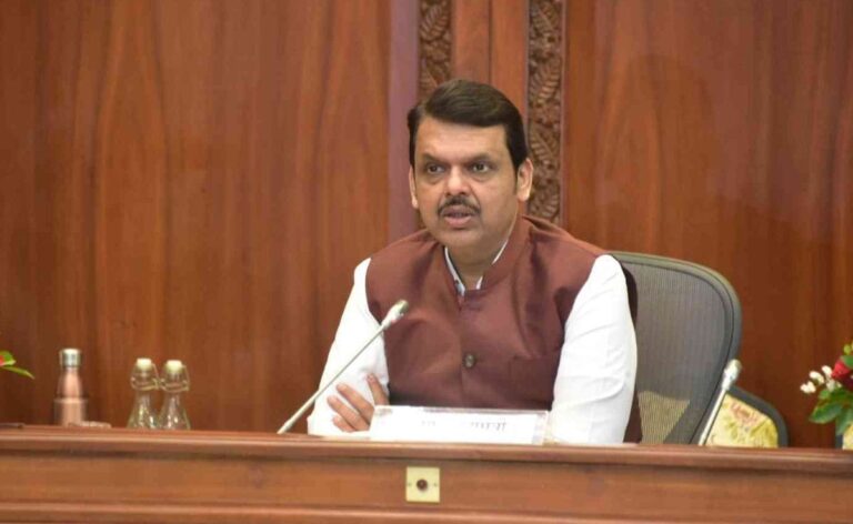 "Lalu Yadav's Dreams...": D Fadnavis On "Doors Open For Nitish Kumar" Remark