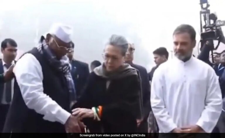 Sonia Gandhi Inaugurates Congress' New Headquarters 'Indira Gandhi Bhawan'