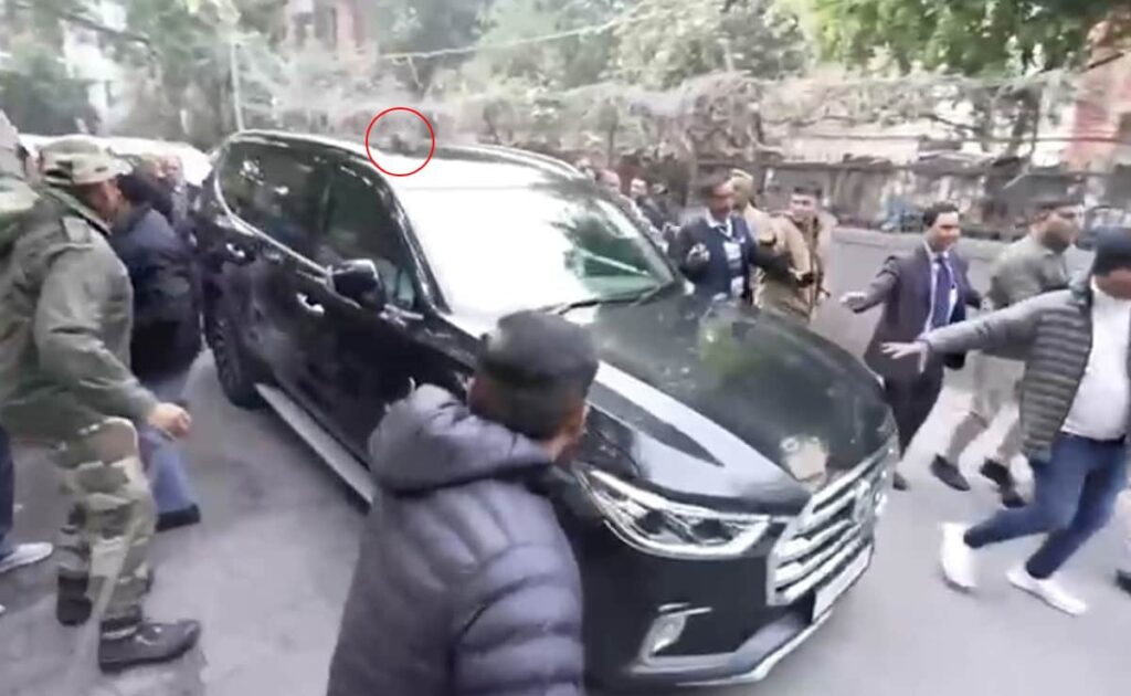AAP Claims Arvind Kejriwal's Car Attacked By BJP Workers, Party Hits Back