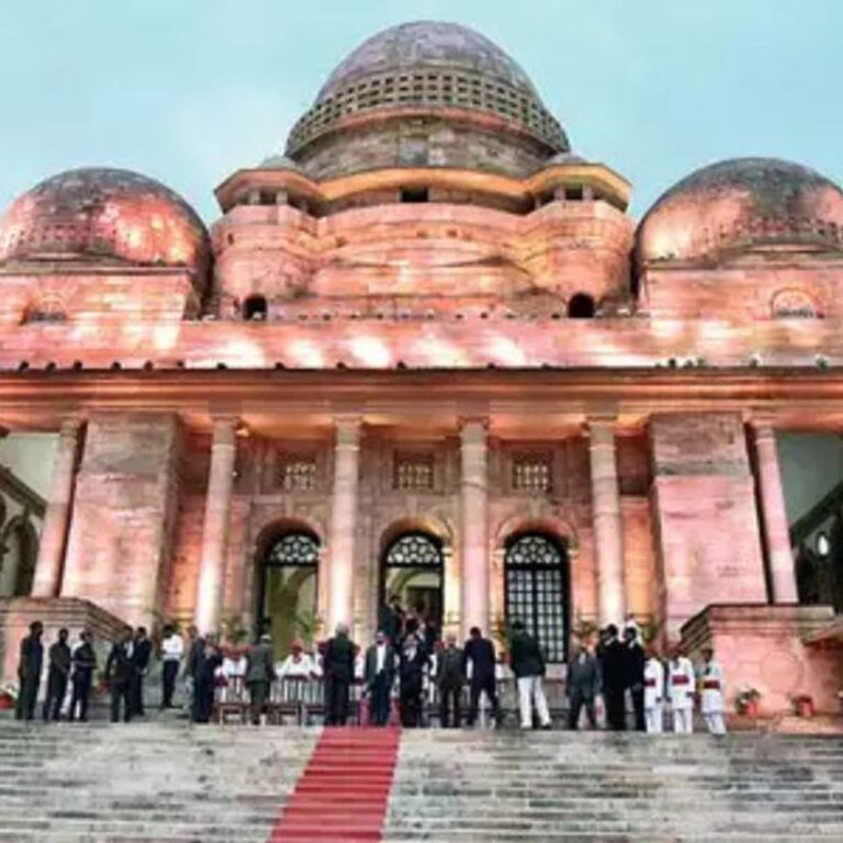 शादी से मना करना सुसाइड के लिए उकसाना नहीं:बॉम्बे हाईकोर्ट ने युवक को बरी किया, कहा-ब्रेकअप के बाद सुसाइड के लिए बॉयफ्रेंड जिम्मेदार नहीं