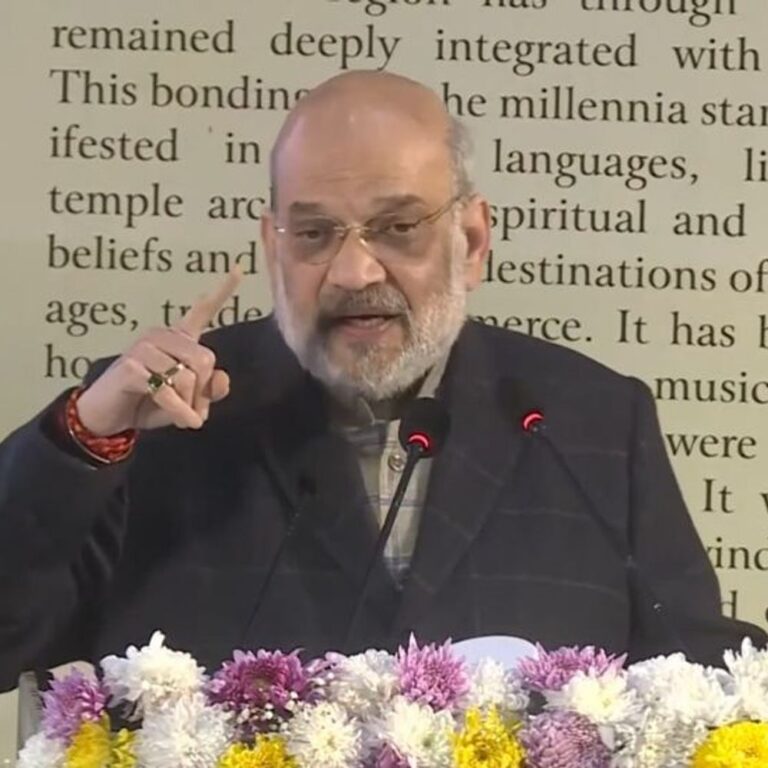 शाह बोले- कश्मीर का नाम महर्षि कश्यप पर पड़ा होगा:कहा- शासकों को खुश करने के लिए लिखे गए इतिहास को मुक्त करने का वक्त आ गया