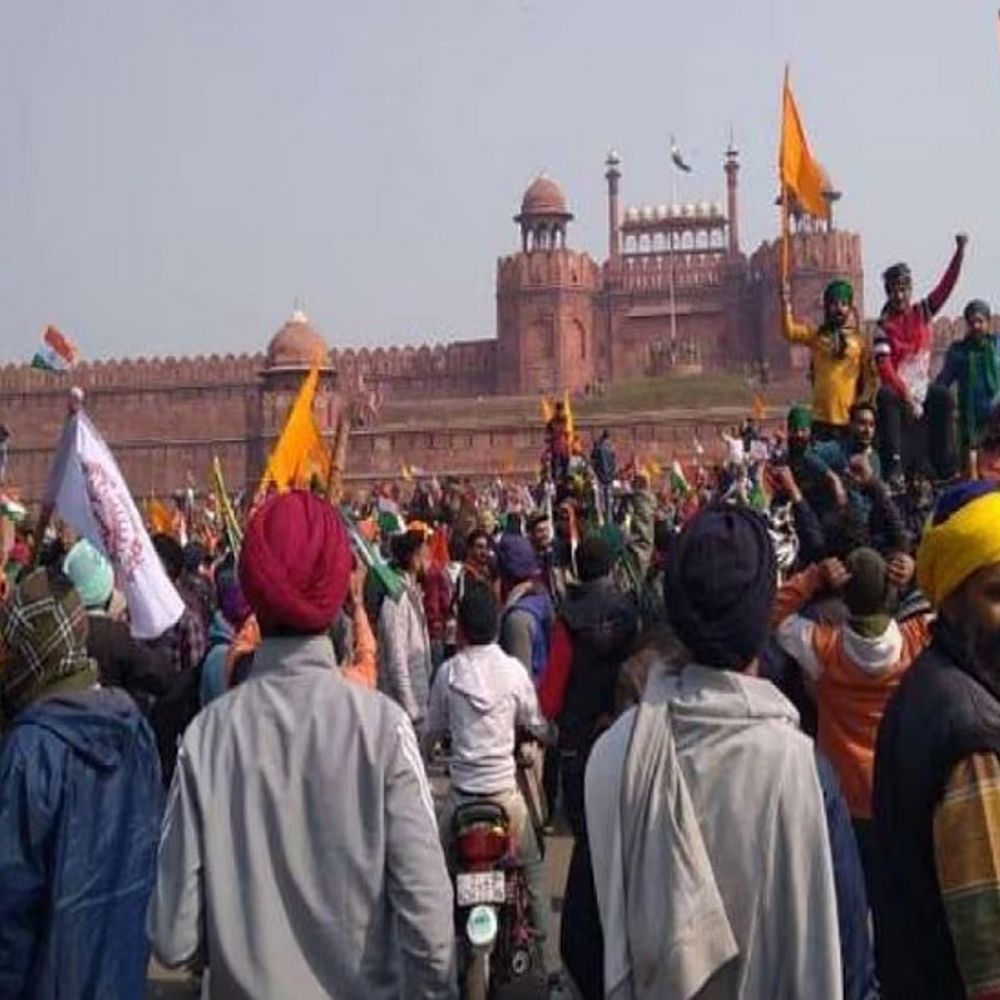 किसान आंदोलन को लेकर दिल्ली हाईकोर्ट का फैसला:दो आरोपियों के खिलाफ जारी लुकआउट सर्कुलर रद्द, कहा- बेवजह लगाई जा रही रोक