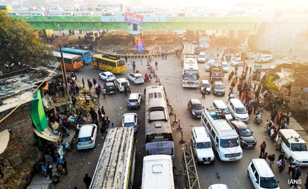 "12 Hours For 4 Hours Journey": Massive Traffic Jams In Prayagraj Amid Kumbh
