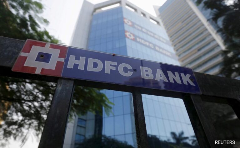 Man Requests HDFC To Change Relationship Manager, Bank Responds