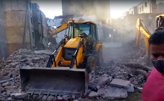 Industrial Output Growth Slows To 3-Month Low Of 3.2% In December