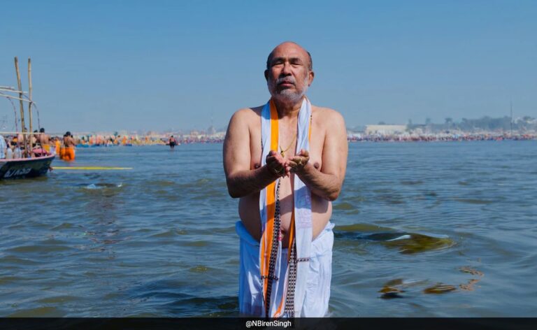 "I Pray For Peace...": Manipur Chief Minister Takes Holy Dip At Maha Kumbh