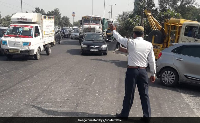 Vehicle Breakdown On Noida Expressway Could Cost Rs 20,000, See Details