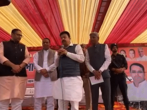 निगम चुनाव को लेकर अहीरवाल में राजनीति गर्माई:राव नरबीर बोले- क्रिमिनल मेयर चुनाव लड़ रहे; हयातपुरिया का जवाब- हम राव इंद्रजीत के कार्यकर्ता