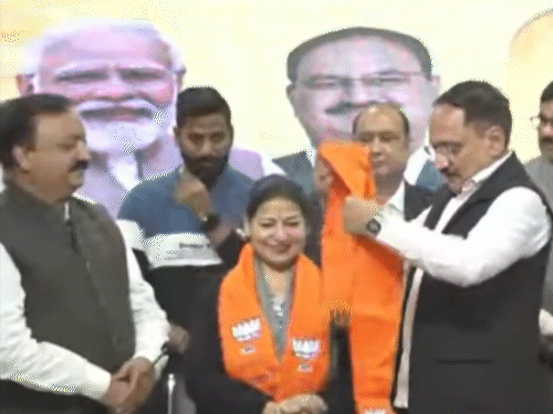 भाजपा में शामिल हुए AAP छोड़ने वाले 8 विधायक:एक दिन पहले चुनाव में टिकट नहीं मिलने और भ्रष्टाचार का आरोप लगाकर इस्तीफा दिया था