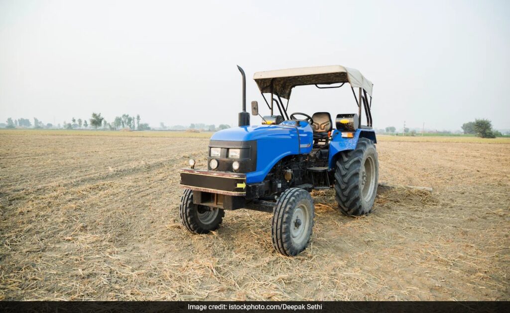 Boys Skip School For Tractor Ride, 3 Killed As Vehicle Overturns, 1 Injured