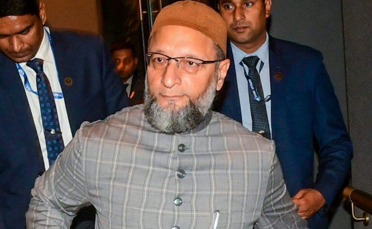 "It Will Lead To...": Asaduddin Owaisi Warns Centre Over Waqf Bill