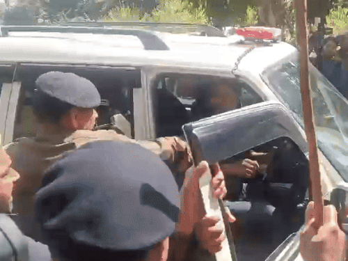 डिबेट के लिए केंद्रीय मंत्री बिट्टू मान के आवास पहुंचे:पंजाब CM की सिक्योरिटी ने घुसने नहीं दिया; बहस-हाथापाई हुई, चंडीगढ़ DGP को शिकायत भेजी