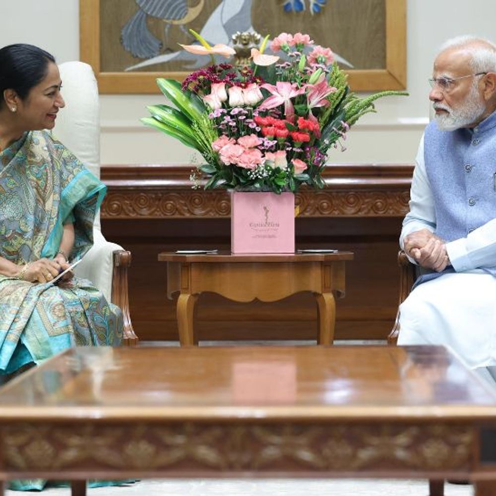 PM से मिलीं दिल्ली की CM:मोदी 8 मार्च को महिला सम्मान योजना लॉन्च कर सकते हैं; लवली प्रोटेम स्पीकर बने