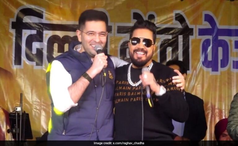 Watch: AAP MP Raghav Chadha Jams With Singer Mika Singh At Delhi Poll Rally