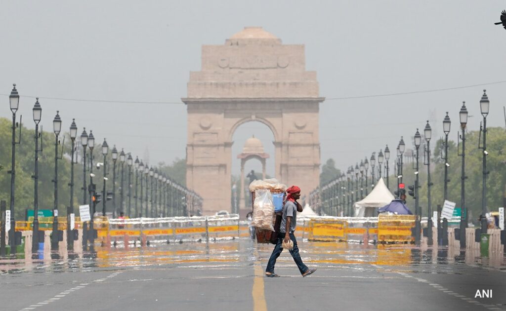 At 19.5 Degrees, Delhi Records Warmest February In 74 Years