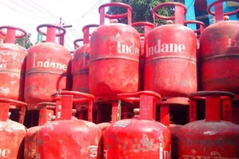 Commercial LPG Cylinders Price Reduced By Rs 7