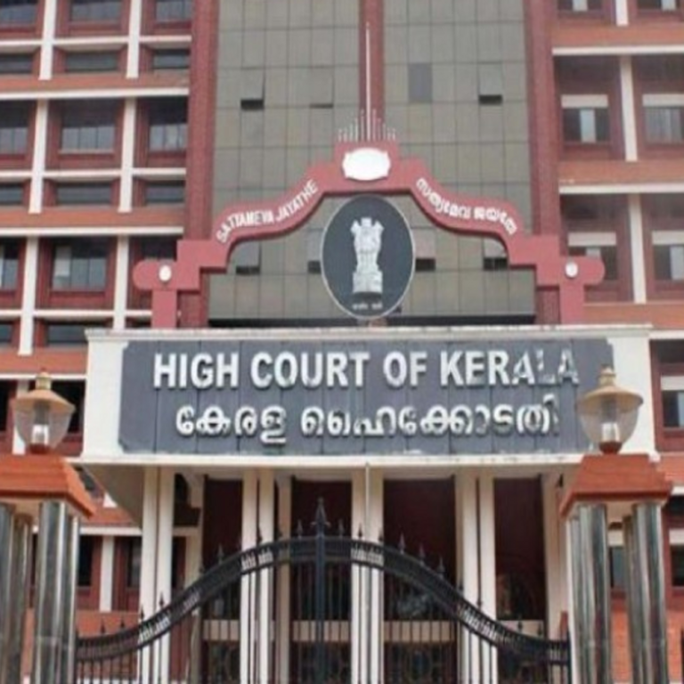 रेप और POCSO पीड़िता की केस खारिज करने की मांग:केरल हाईकोर्ट का याचिका पर विचार से इनकार; कहा-अपराध साबित हुआ, केस रद्द नहीं होगा