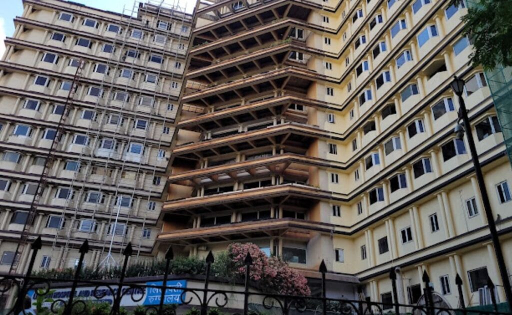 "8 Urns With Bones, Hair": A 'Black Magic' Twist In Lilavati Hospital Fraud