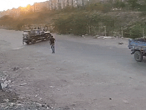 अहमदाबाद में Reel बनाने वक्त नहर में गिरी स्कॉर्पियो:दो दोस्तों के शव मिले, एक की तलाश जारी; किराए पर कार लेकर पहुंचे थे दोस्त