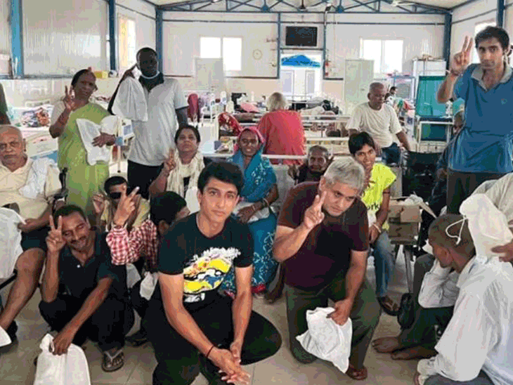 पुराने जूते नए में बदले, जरूरतमंदों को बांटे:दिल्ली में 17 साल का लड़का बेयरफुट वॉरियर्स बना; पॉल्यूशन कंट्रोल करना भी लक्ष्य